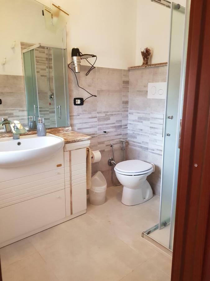 Casa Vacanze Valentina Porto Conte Bagian luar foto