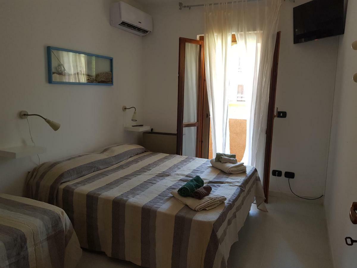 Casa Vacanze Valentina Porto Conte Bagian luar foto